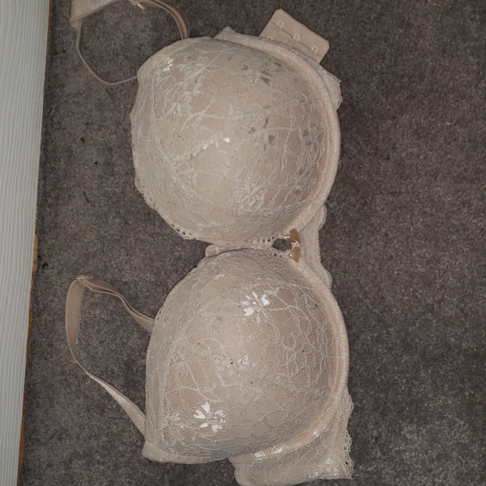 Torrid Nude Lace Push Up Plunge Bra 40C